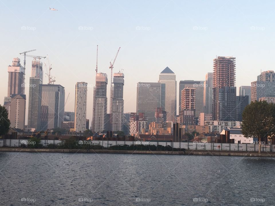 Live photo of Canary Wharf in beautiful London!