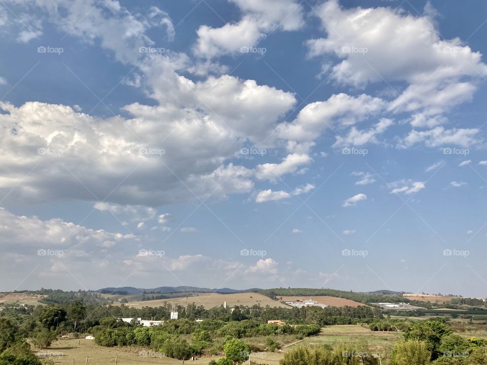 Esse foi o horizonte de Jarinu, com a imensidão do horizonte. Tá bonito demais… 📸 #FOTOGRAFIAéNOSSOhobby
#landscapes #paisagem #mobgrafia #inspiration #fotografia #landscape