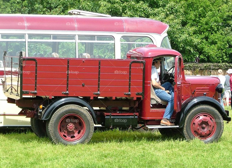 Old lorry 