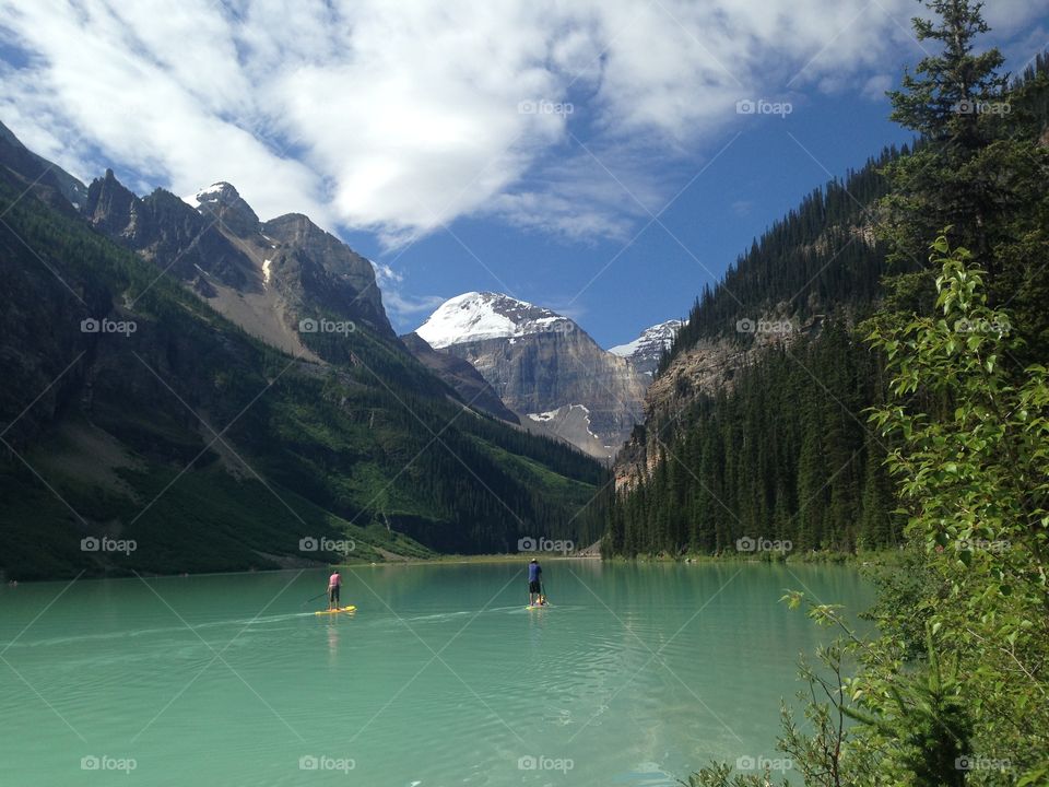 Paddle Boarders getting their fitness on the lake!