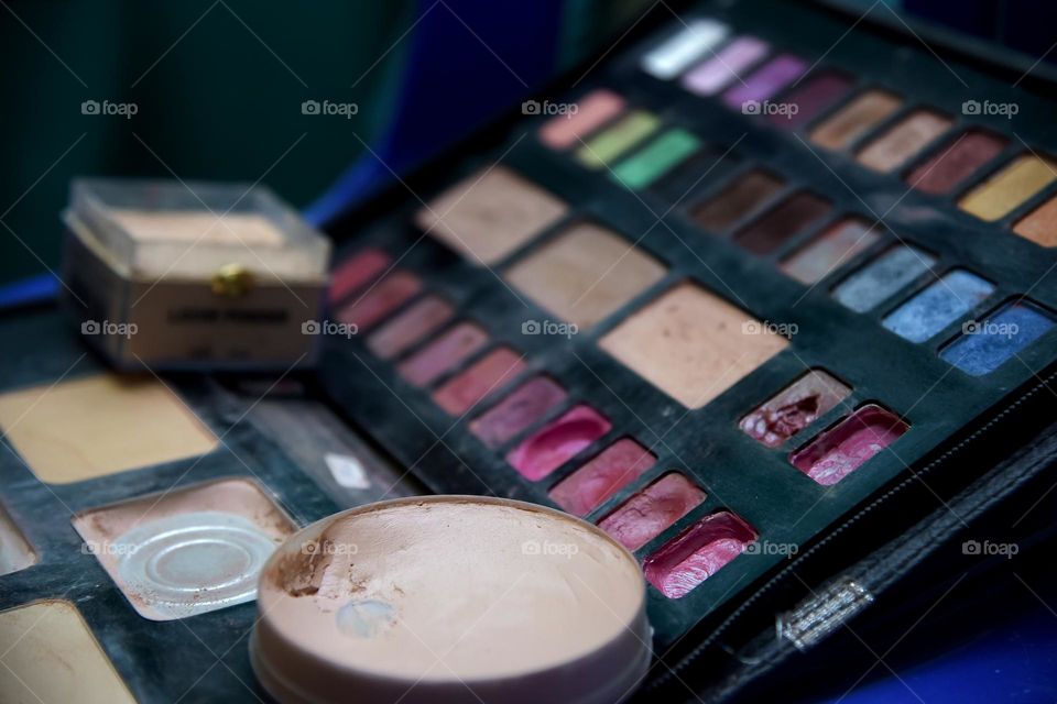 Foundation is usually used for the first time, before powder and others are used