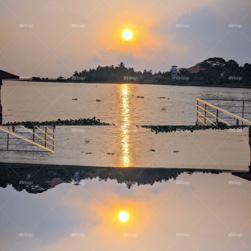 Sunset 🌇 It is one of the beautiful phemenon that shows if there is a dawn , there is rise too !