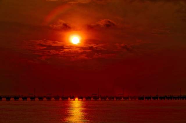 singapore morning sun sunrise by paulcowell