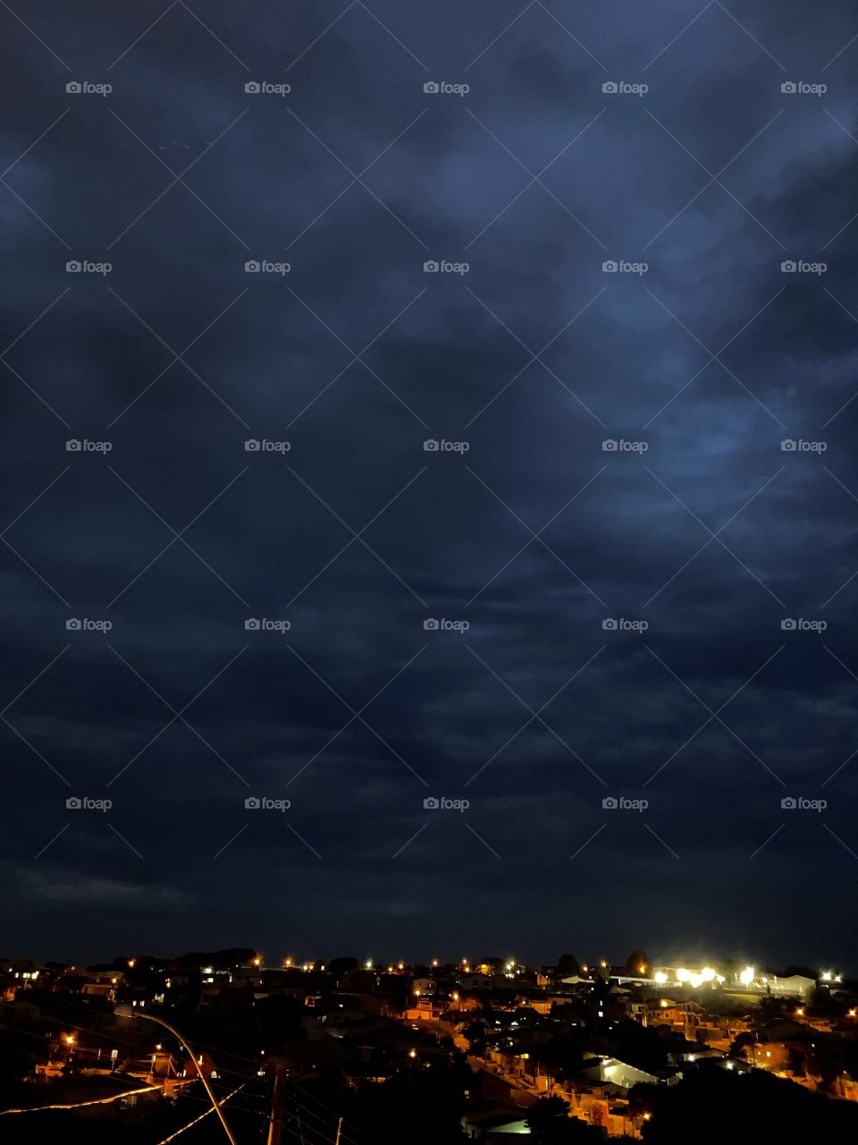 E a chuva vem chegando… ou não?
A temperatura já começou a cair por aqui!
📸
#FOTOGRAFIAéNOSSOhobby
#clouds #nuvens #anoitecer #landscapes