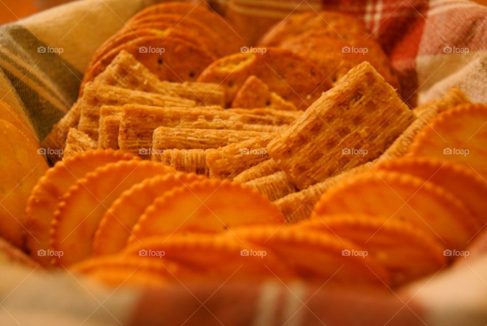 Cracker basket 