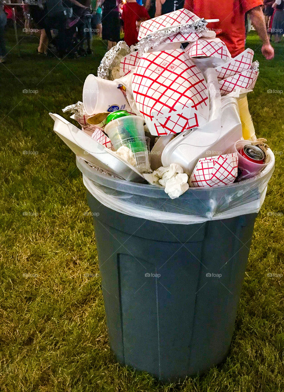 Trash garbage rubbish 