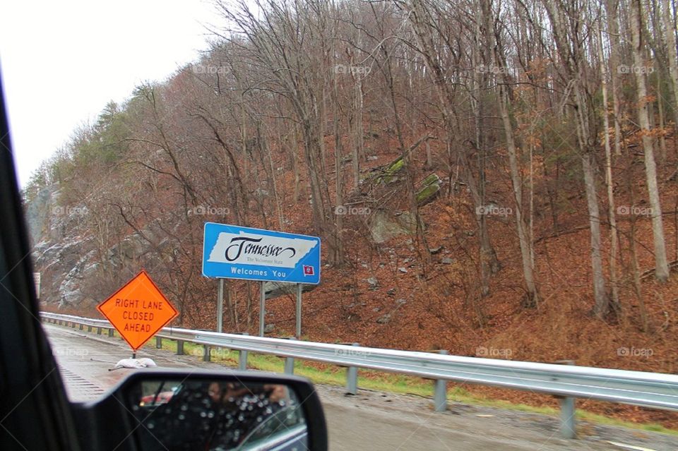 Traveling construction