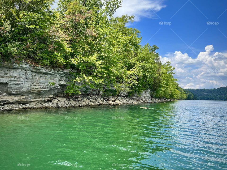 A bright summer day out on a boat on Lake Cumberland