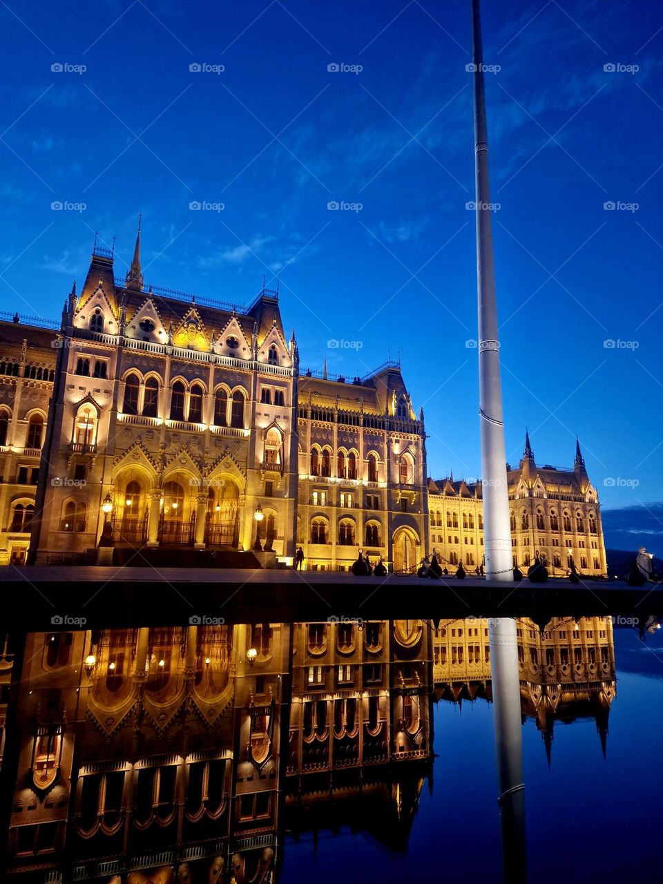 the Hungarian parliament and its reflection in the water