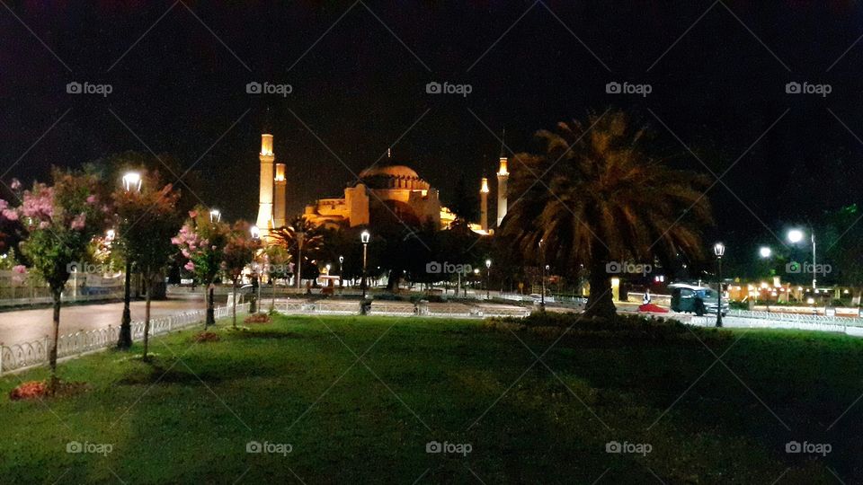 aya sofia at night. muslin temple in istambul at night