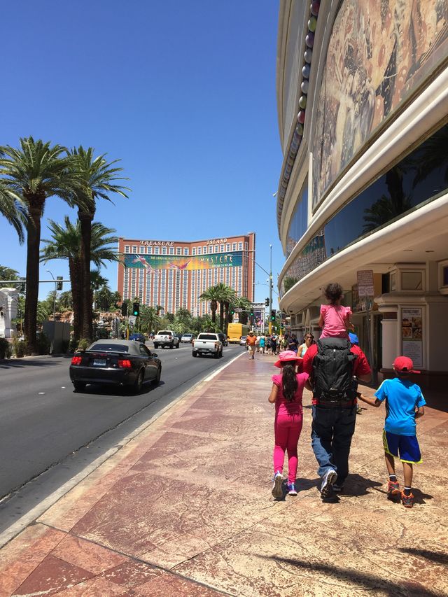 Daddy and the gang in Vegas