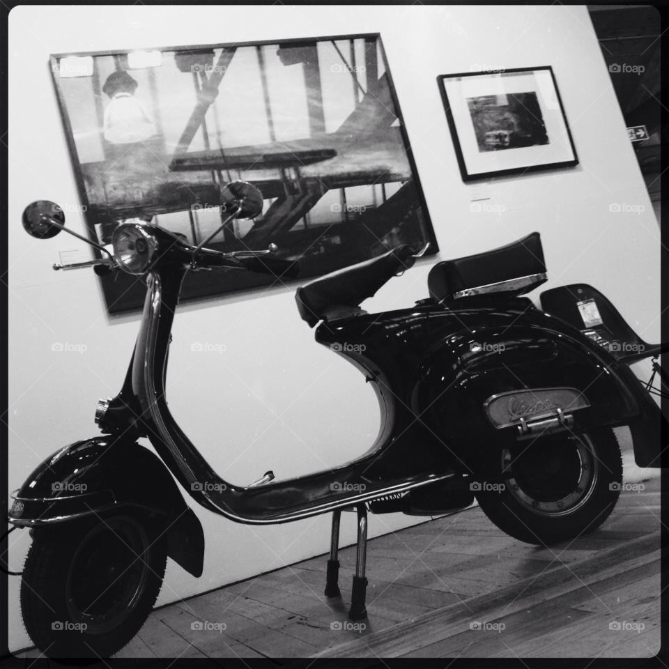 design shopping scooter black and white by majorwatsisface