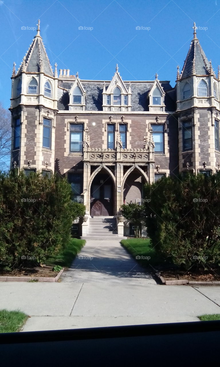 Milwaukee. Castle House 