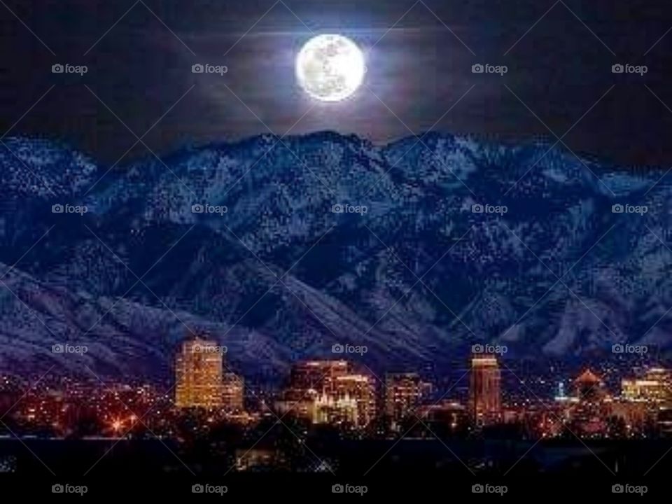 Full moon in the night sky