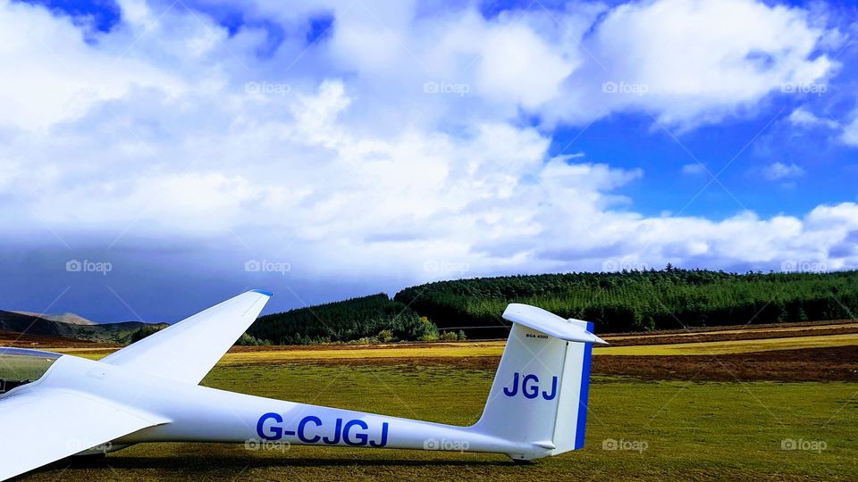 Glider sitting at Long Mynd