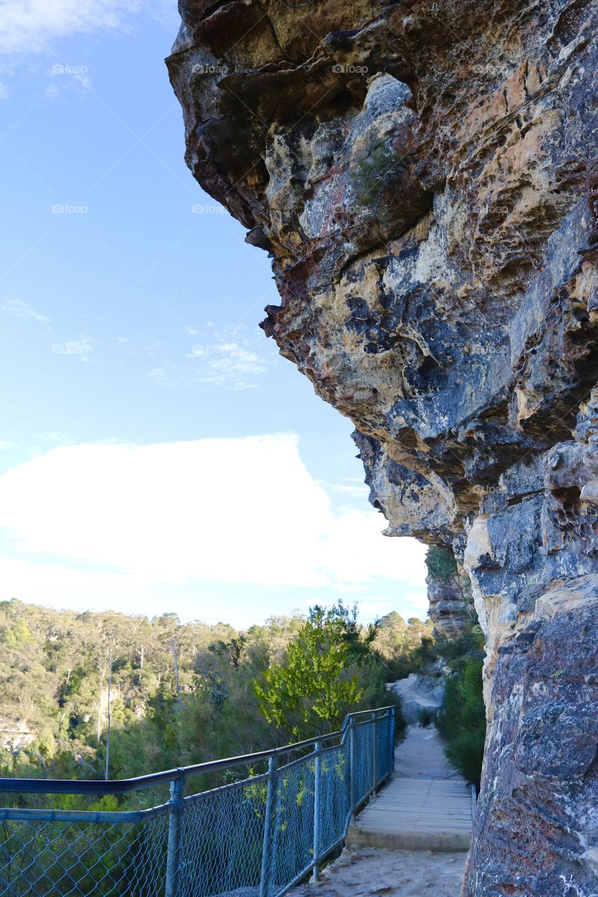 This photo has taken at blue mountain 3 sister at Sydney Australia beautiful scenic cliff edge 