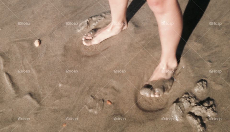 Sandy feet