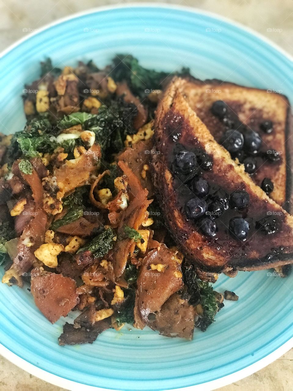 Delicious Vegan Tofu Scramble with Toast and Homemade Blueberry Marmalade 