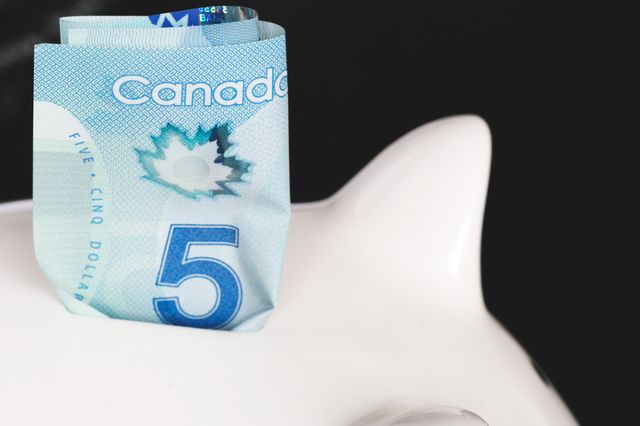 Dolar Canadiense