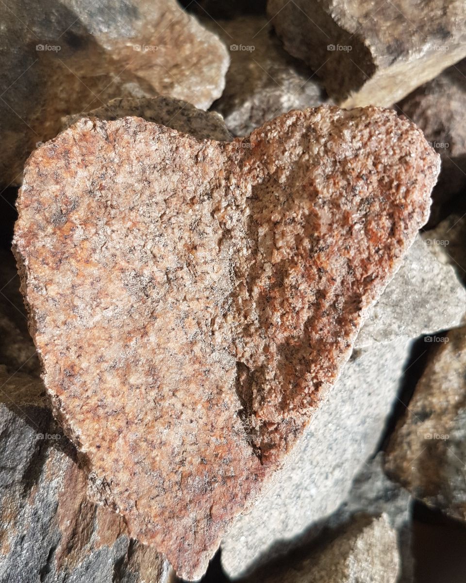 Stone heart naturen love