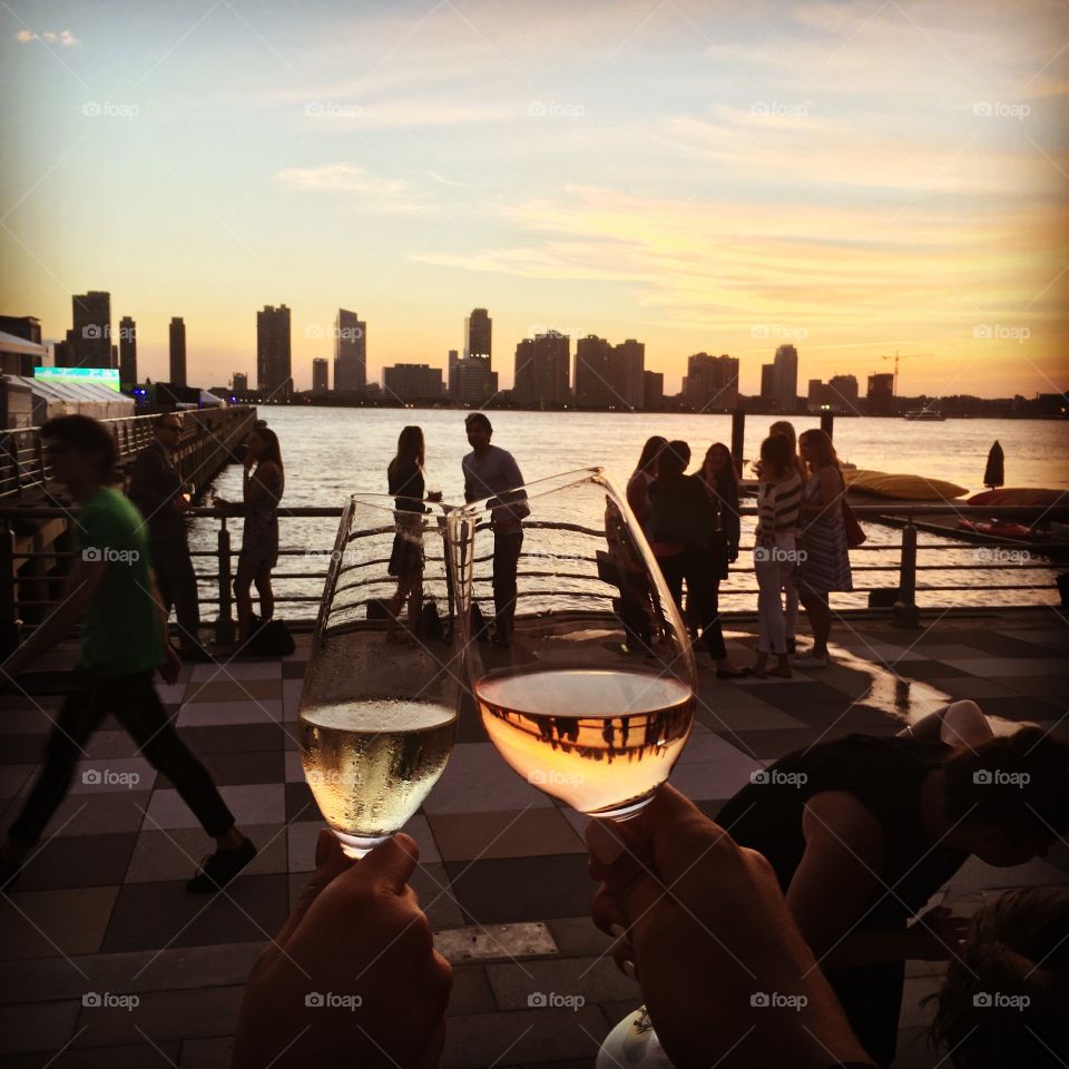 Sunset drinks🥂
TriBeCa, New York 