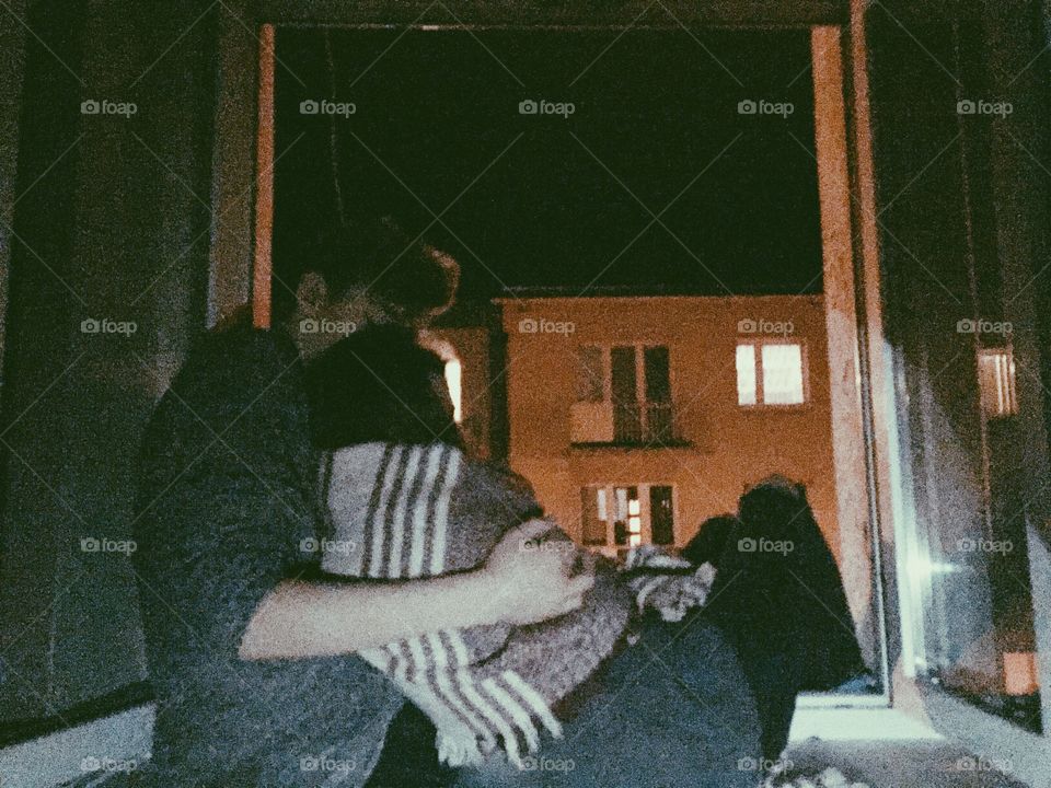 Darling hold me in your arms the way you did last night