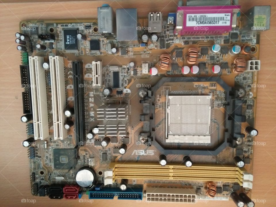 mother bord computer hardware