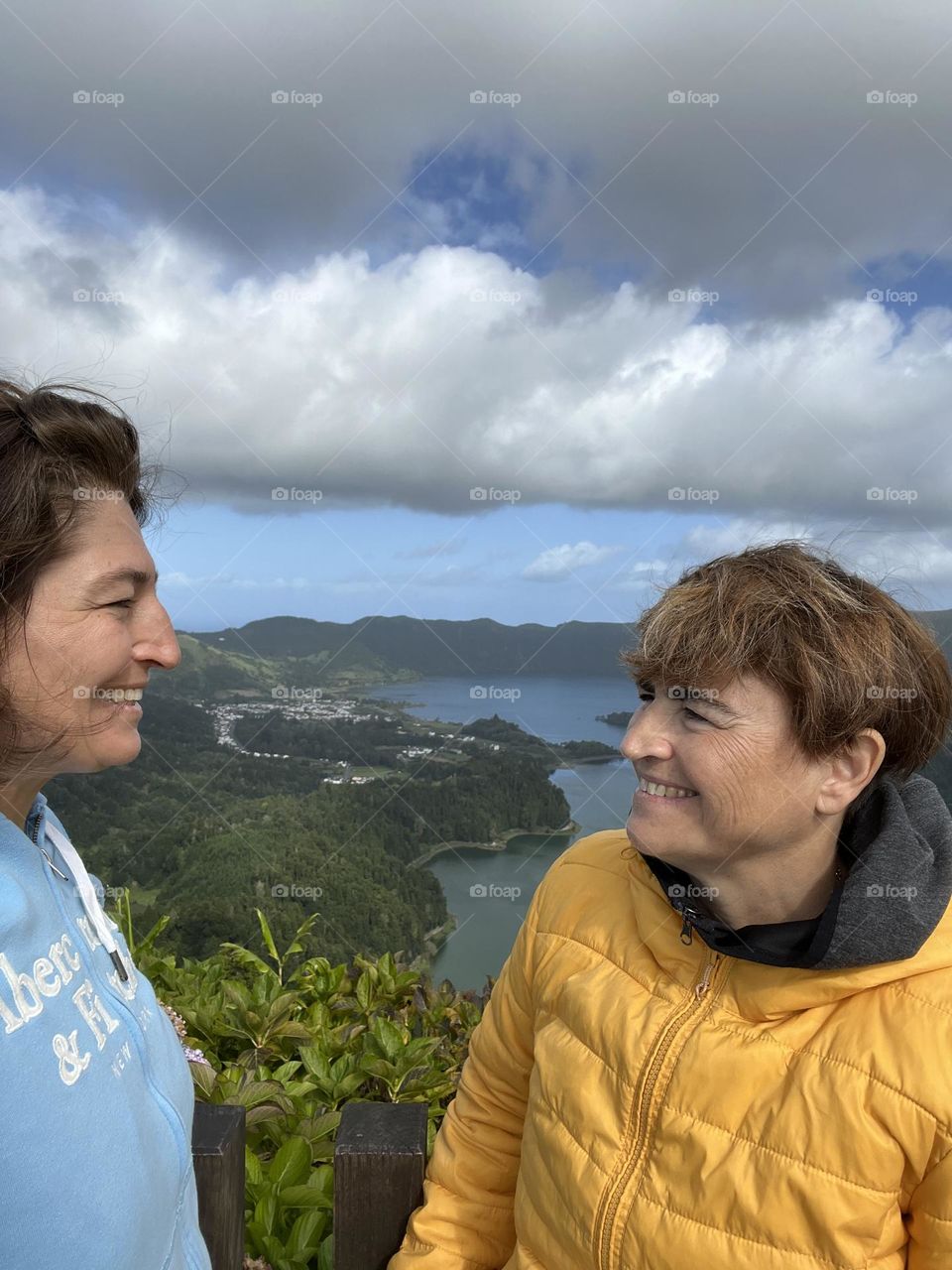 Love is in the sight 