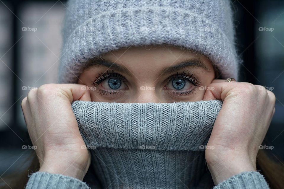 cold eyes