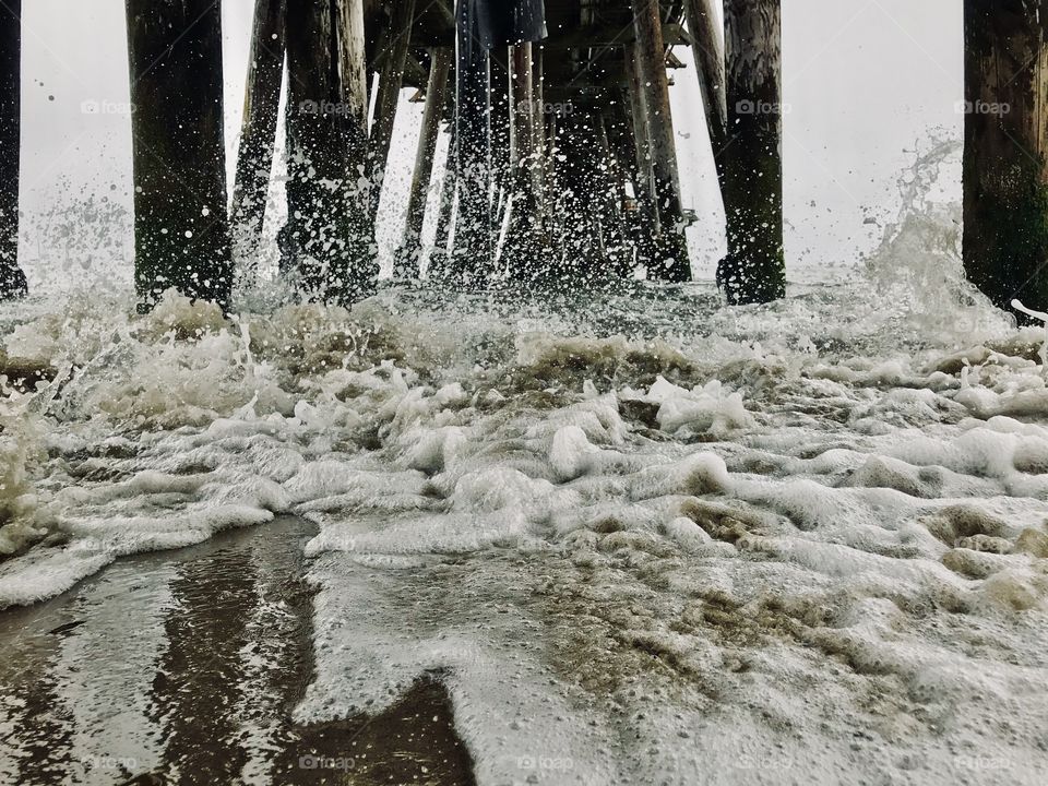 Waves, ripples, bubbles and splash 
