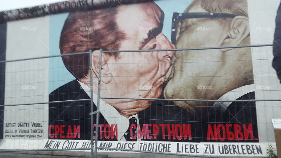 German wall kiss