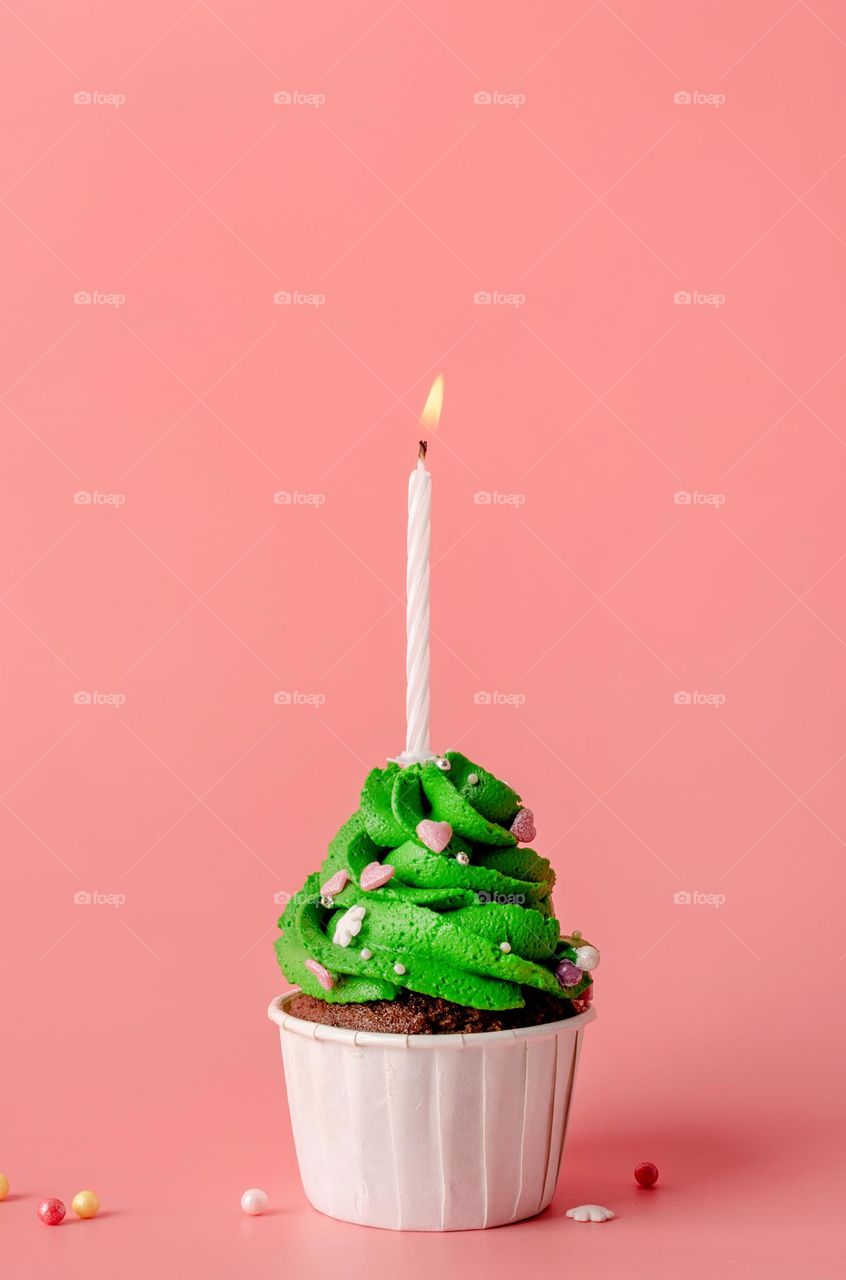 green cupcake