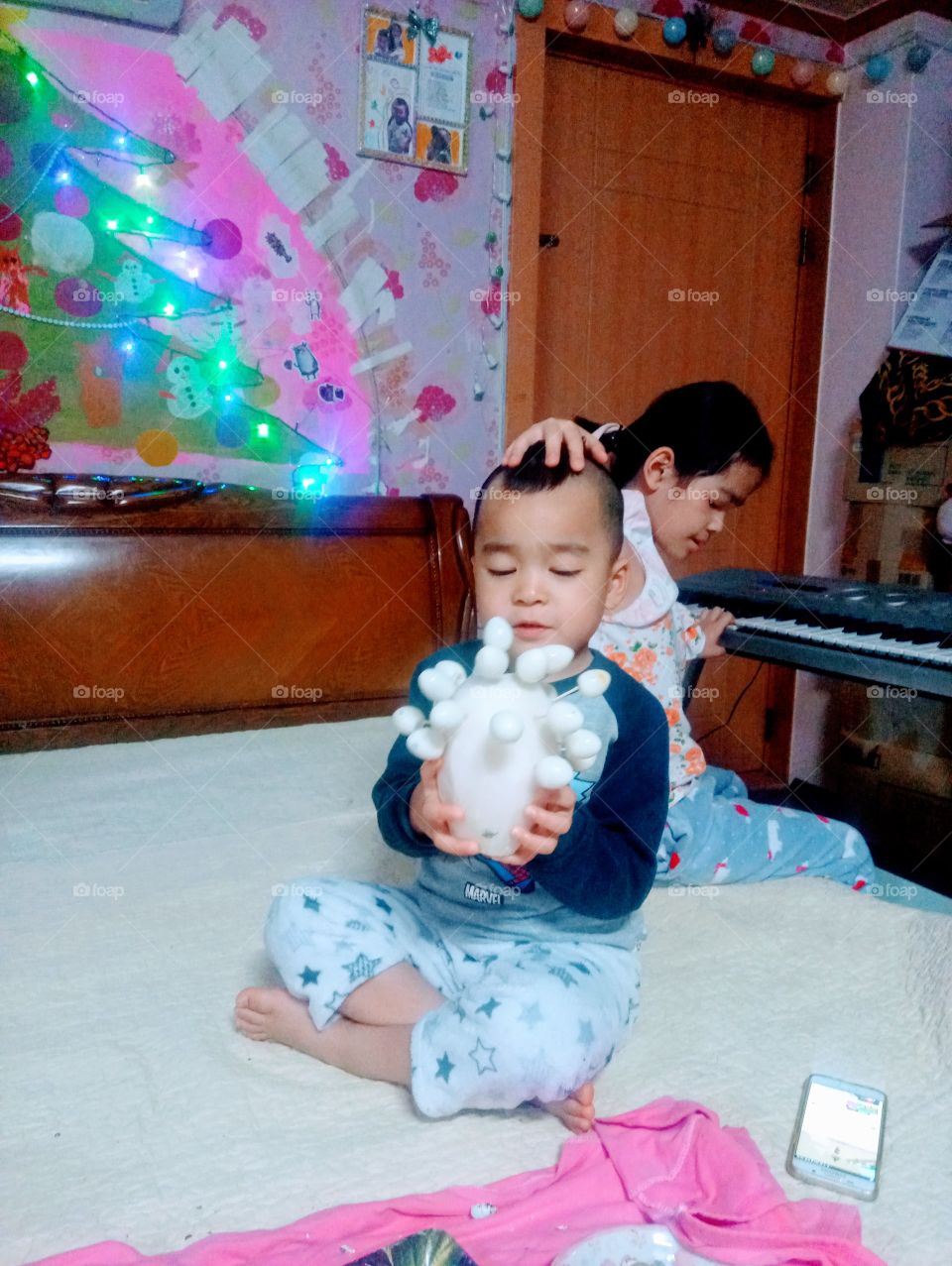 Human are special
for each person are unique .
Family are blessings
for not everyone could have.