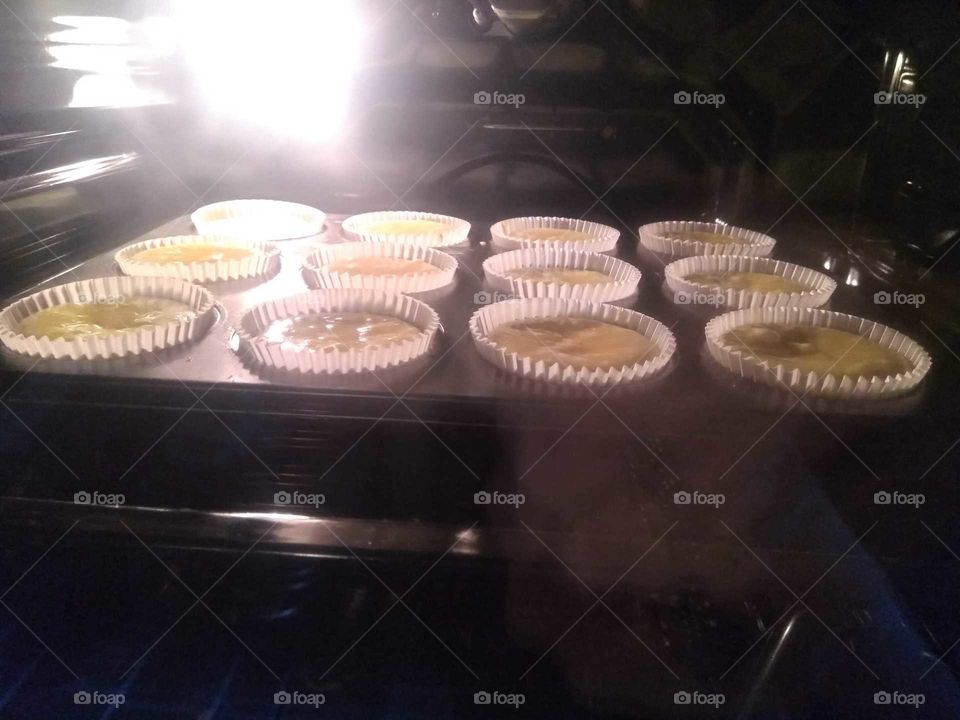 Baking muffins