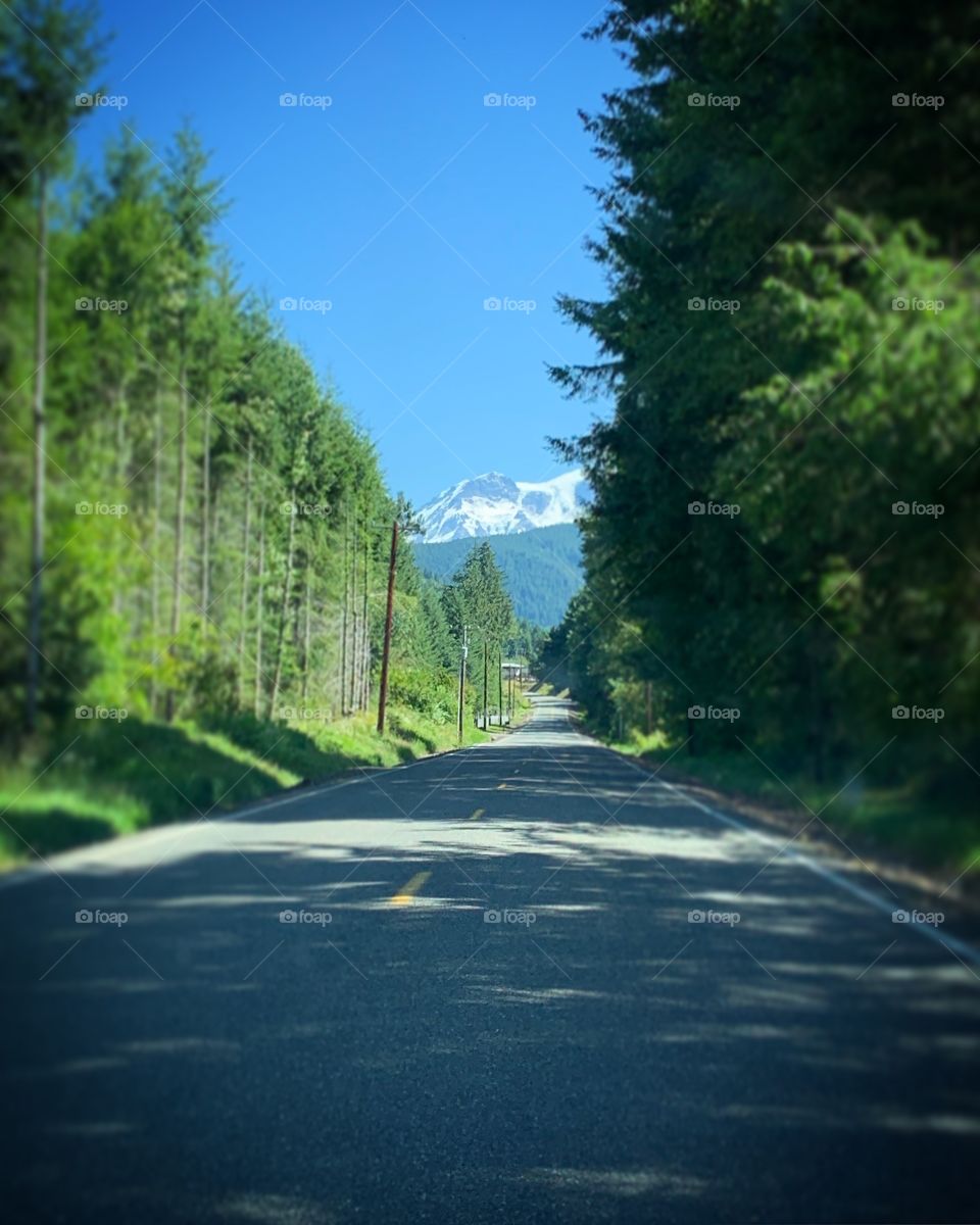 The Mt is perfectly painted in the sky. 