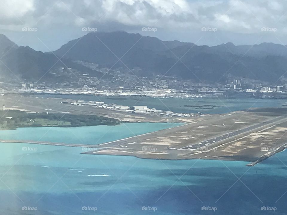 Landing in Honolulu 