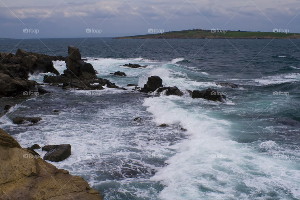 Seascape with waves