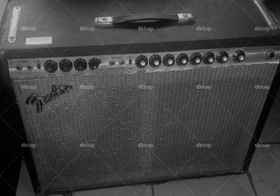 vintage fender amp. rummaging in thrift store and found this beauty tucked away and over looked