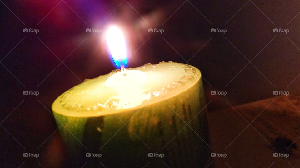 Fogo em vela.