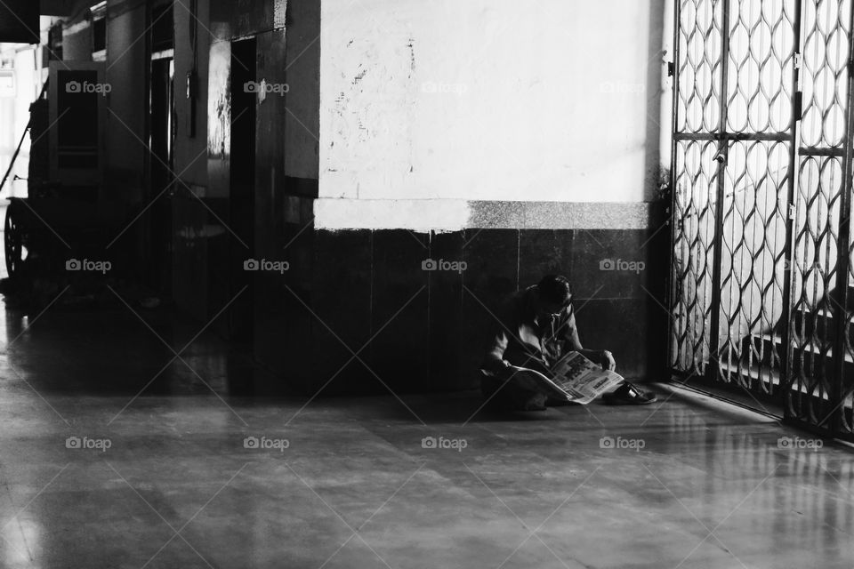 Stairts, reader and lighting