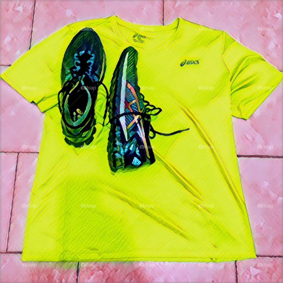 🏃‍♂️ 🇺🇸 Good Morning!  Everything ready to sweat the shirt. Let's go for a good morning jog?  Running is good for your health! / 🇧🇷 Bom dia! Tudo pronto para suar a camisa. Vamos para um bom cooper matinal? Correr faz bem para a saúde! 