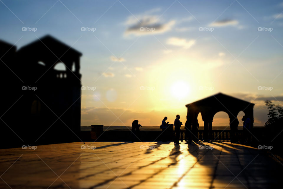 Photographers and sunlight sarı Güneşin arkadasında 