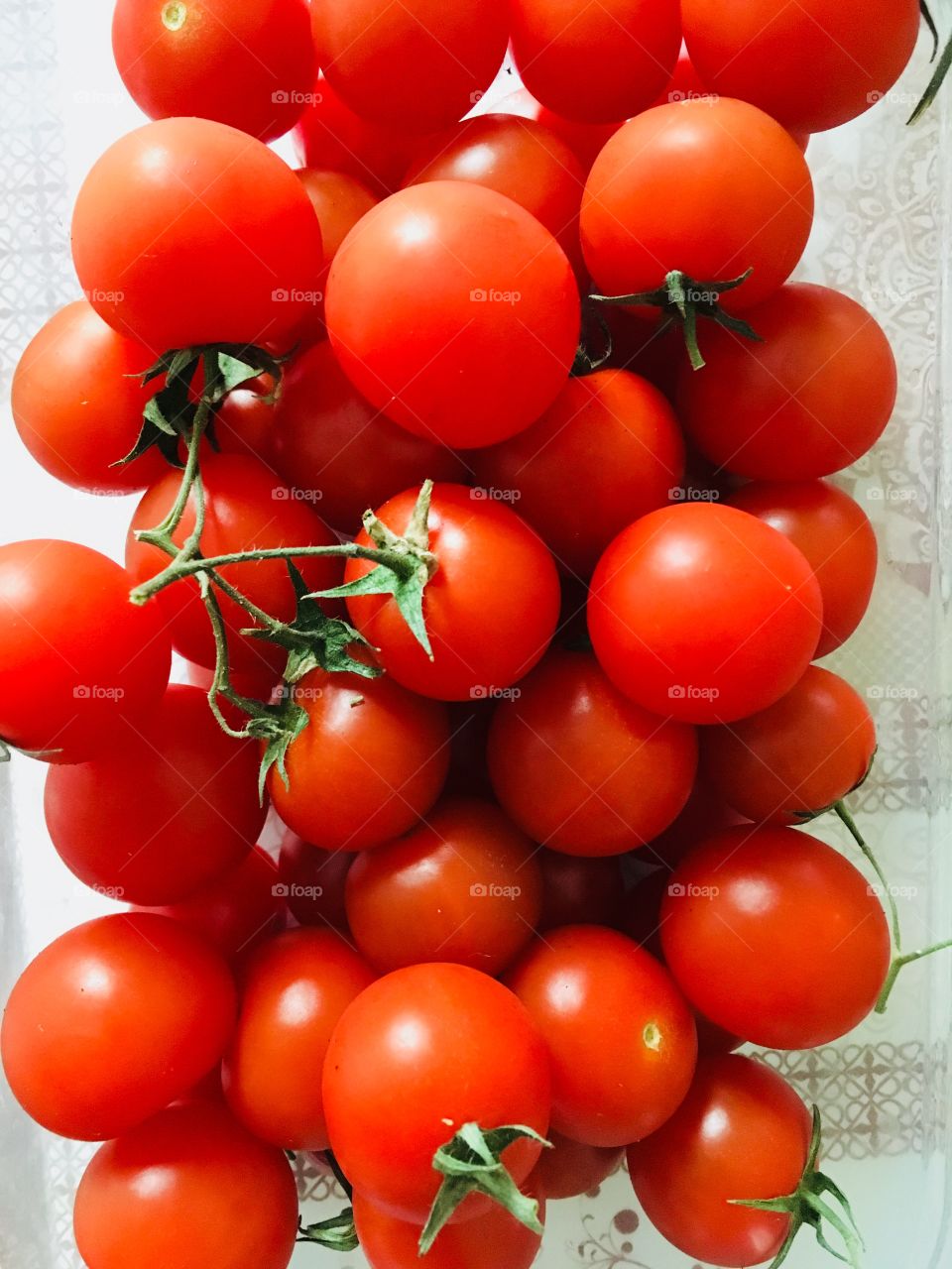 Small tomatoes 