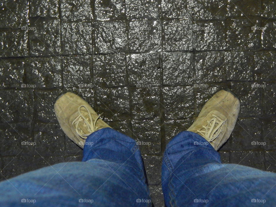walk on the rain