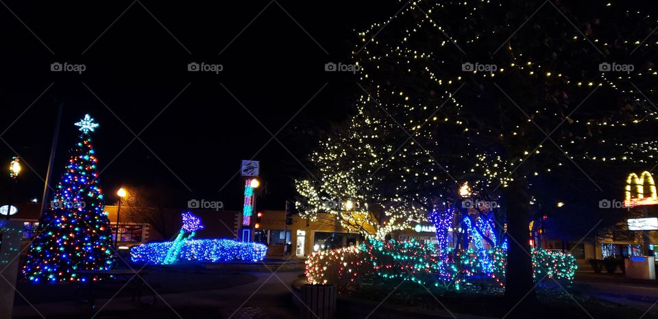 Christmas lights in bensenville