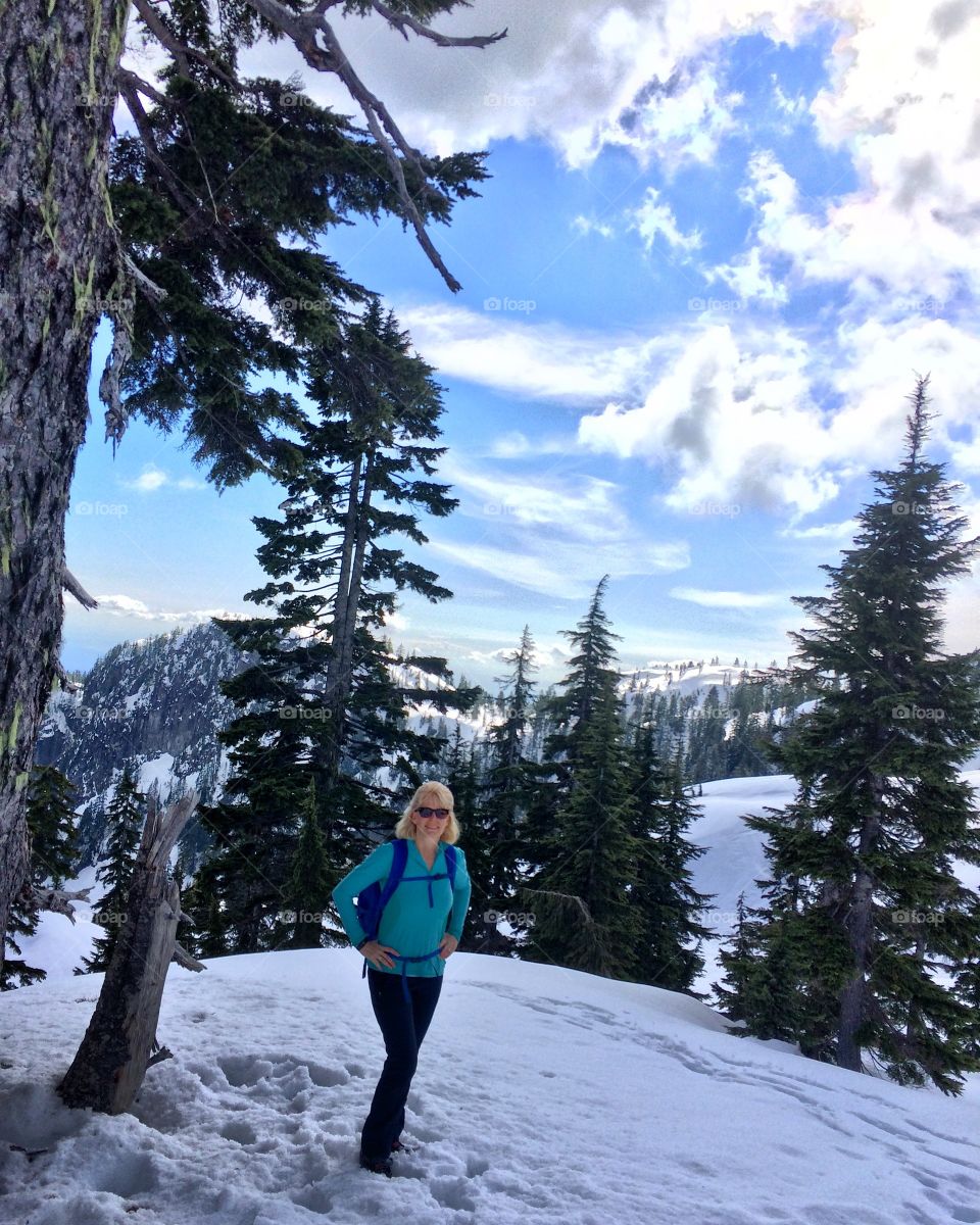 A fantastic day snowshoeing in the mountains! 