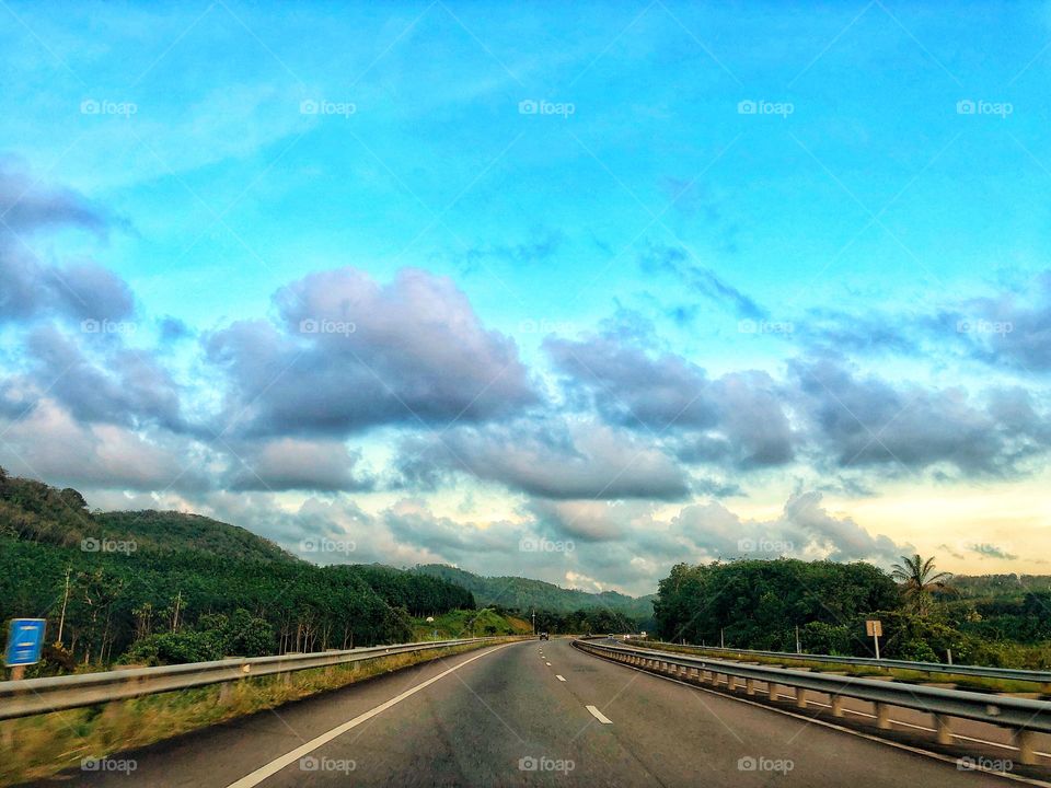 Southern expressway Sri Lanka 