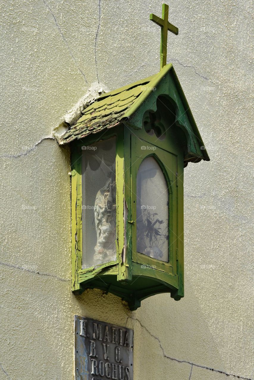 Wall chapel in Belgium