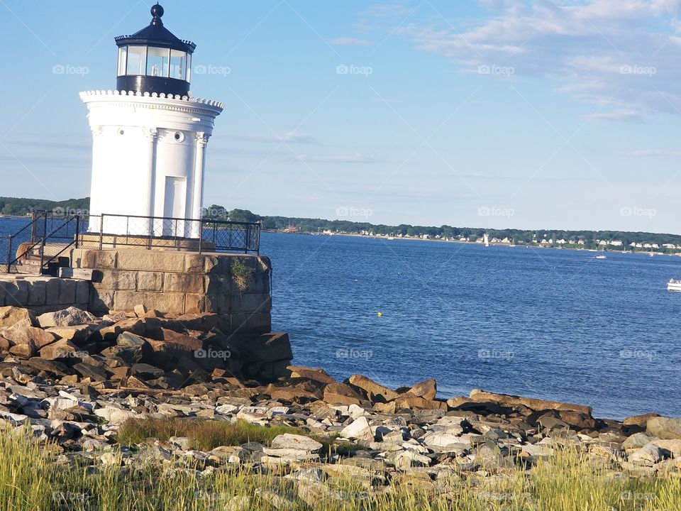 If you tell me you haven't fallen in love with this lighthouse I post so many photos of,  I know you're lying.  Lighthouse at Bug Light Park in South Portland,  Maine.