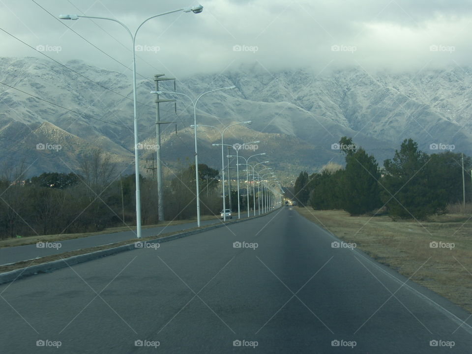 el camino a las sierras nevadas